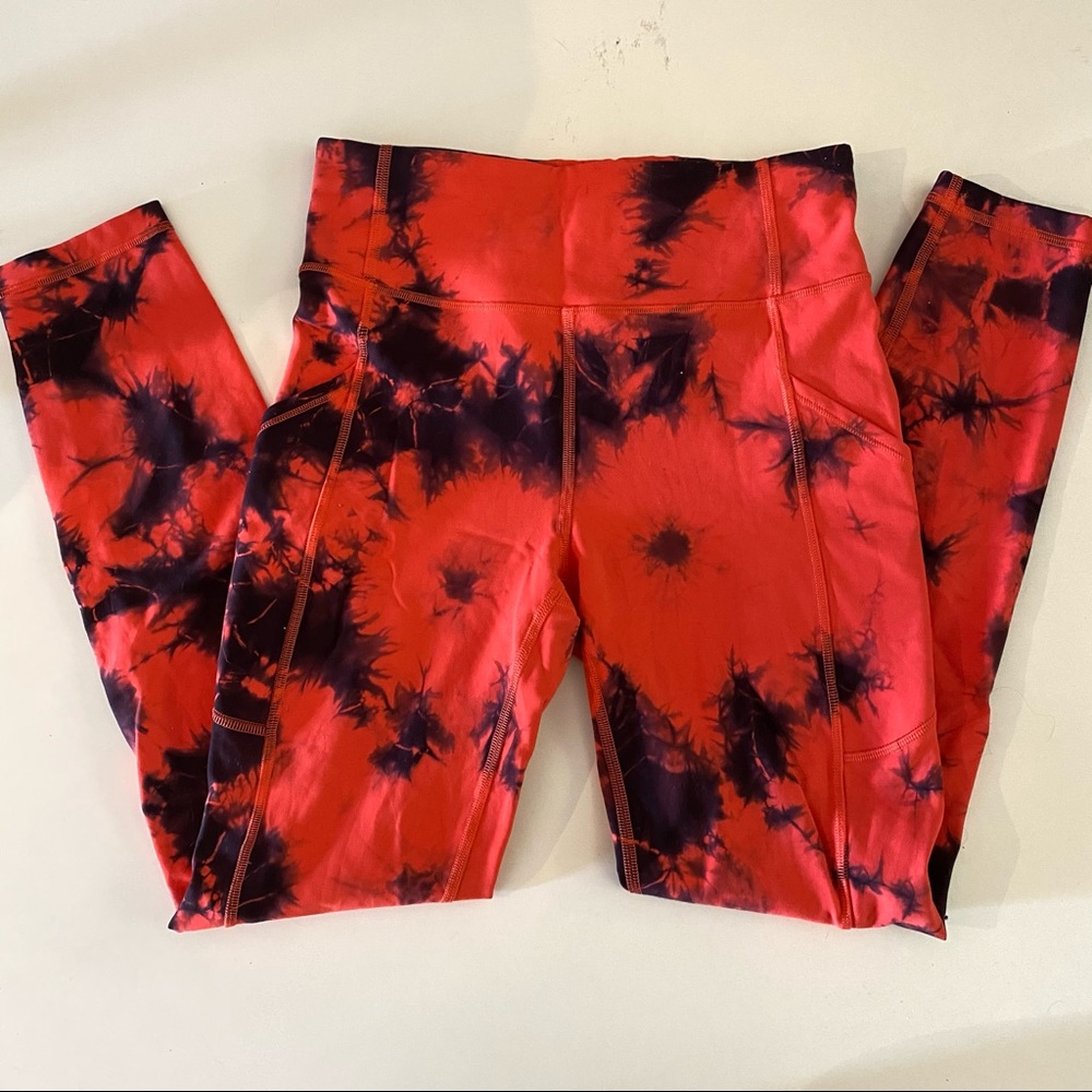 Lululemon Invigorate HR Tight 28” size 6 -tie dyed